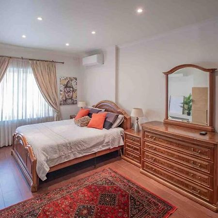 Pembroke St Julians Luxury, Comfort, Location Bagian luar foto